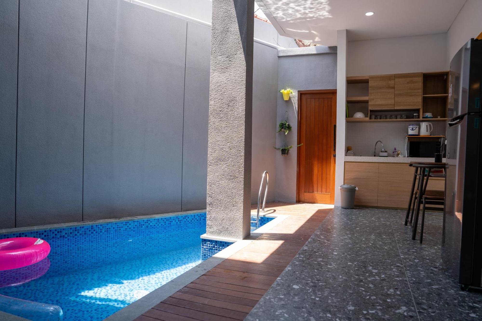 The Kamala Guest House Canggu  Exterior photo