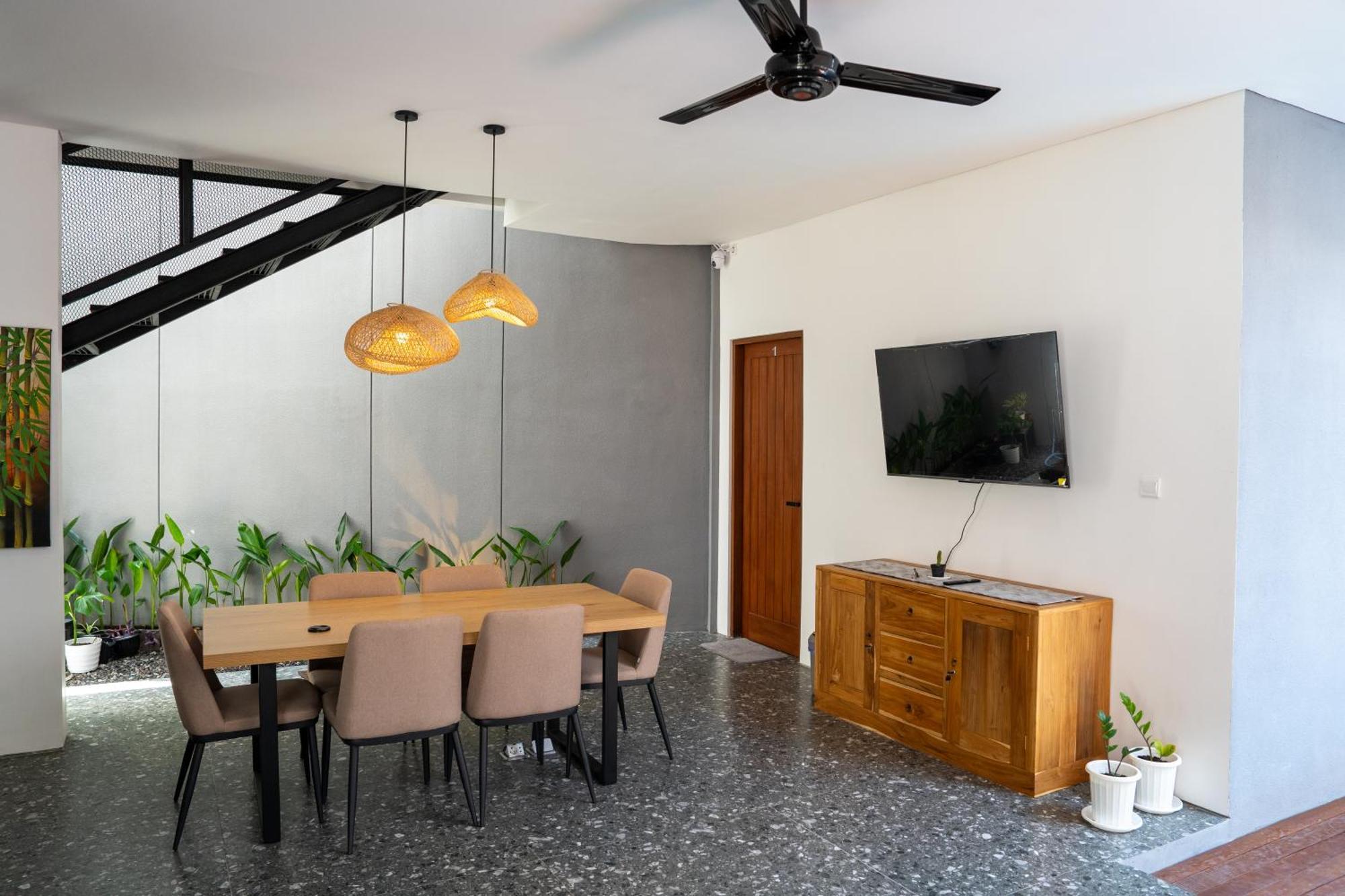 The Kamala Guest House Canggu  Exterior photo